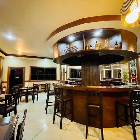 Drake Hotel Angeles City Екстериор снимка
