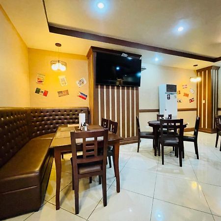 Drake Hotel Angeles City Екстериор снимка